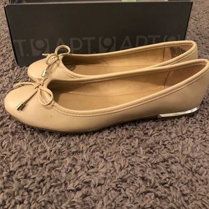 apt 9 nude flats